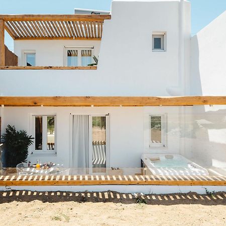 Sunday Luxury Suites Agia Anna  Exterior foto