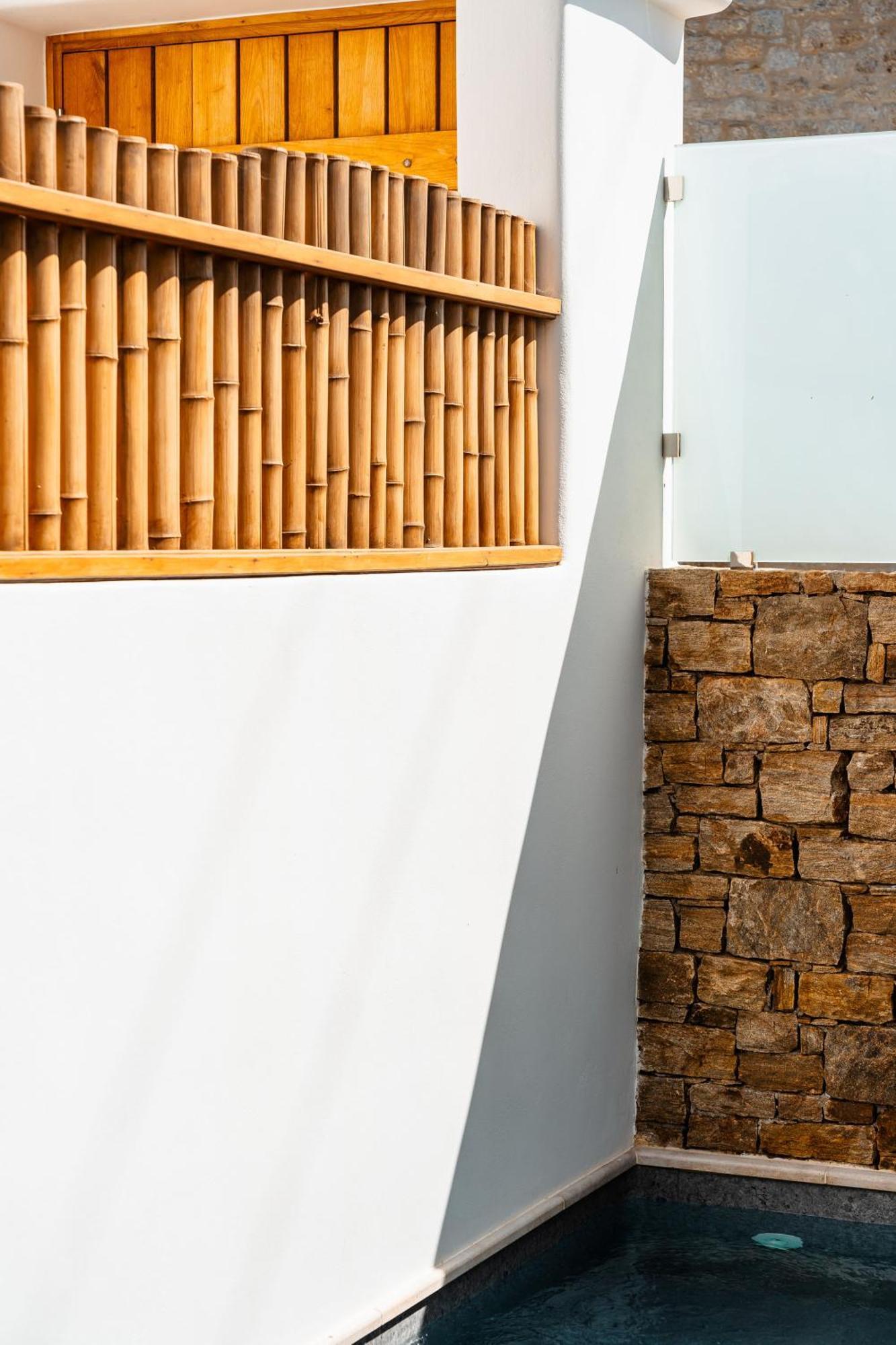 Sunday Luxury Suites Agia Anna  Exterior foto