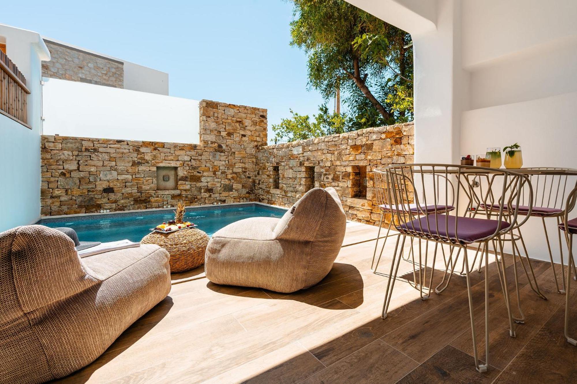 Sunday Luxury Suites Agia Anna  Exterior foto
