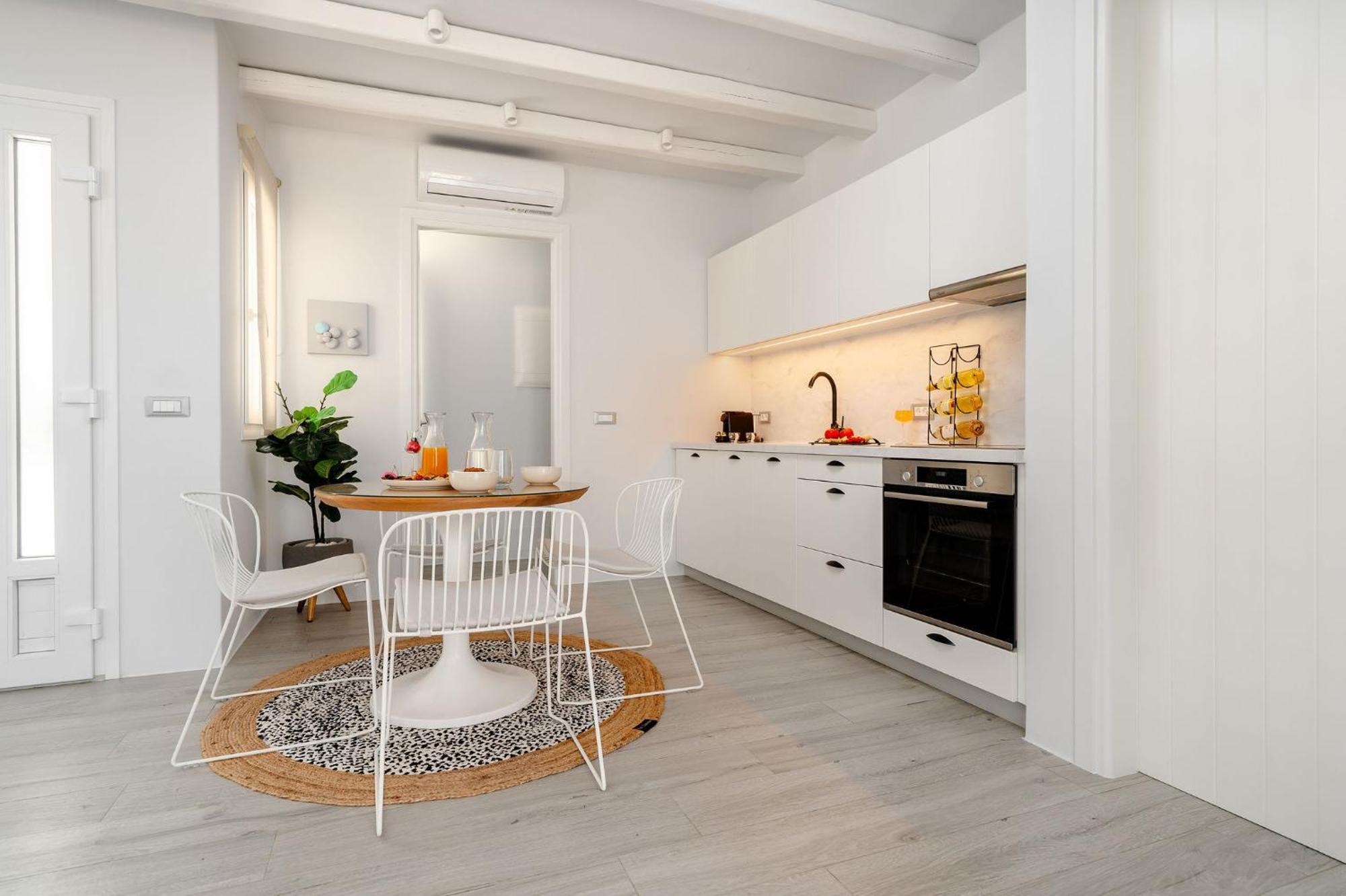 Sunday Luxury Suites Agia Anna  Exterior foto